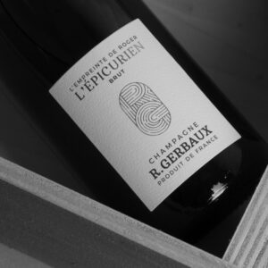 Kasse med 6 flasker L’Épicurien Brut Champagne – Lagret i 5 år – Chardonnay og Pinot Noir – Perfekt til krydrede retter og som apéritif.