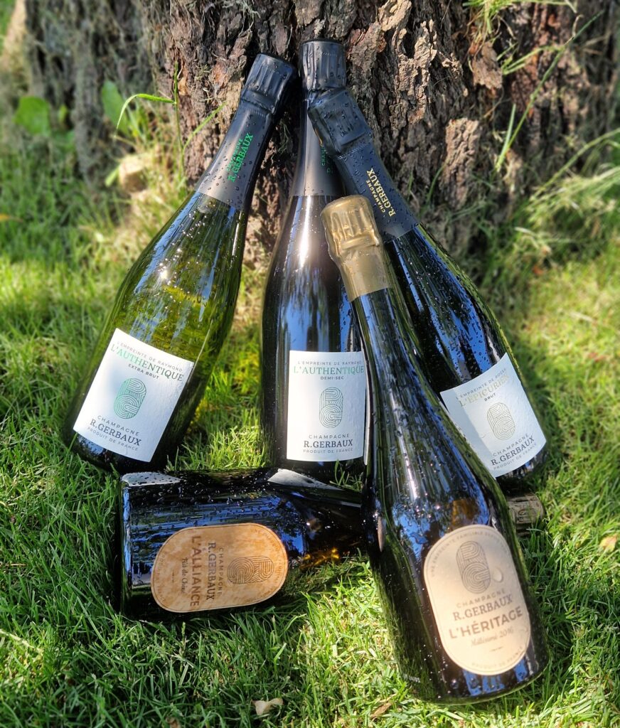 L’AUTHENTIQUE L’AUTHENTIQUE L’ÉPICURIEN L’HÉRITAGE 2016 L’ALLIANCE FÛTS DE CHÊNE EXTRA BRUT champagne Brut Champagne Demi Sec Champagne Smagekasse Bryllup Studentergilde Nytårsaften